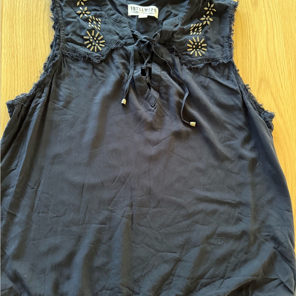 IDYLLWIND Black Sleeveless Blouse with Embellishments Size XL